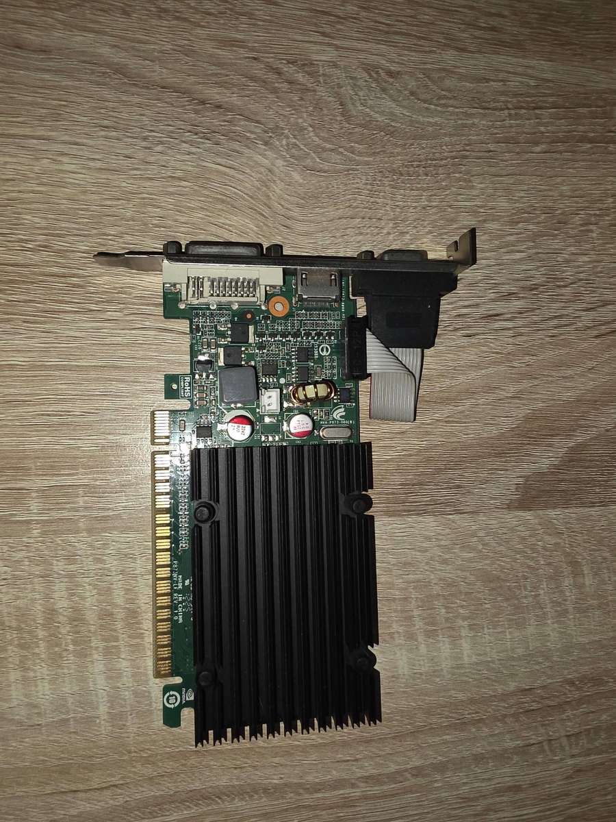 NVIDIA GeForce 210 512MB