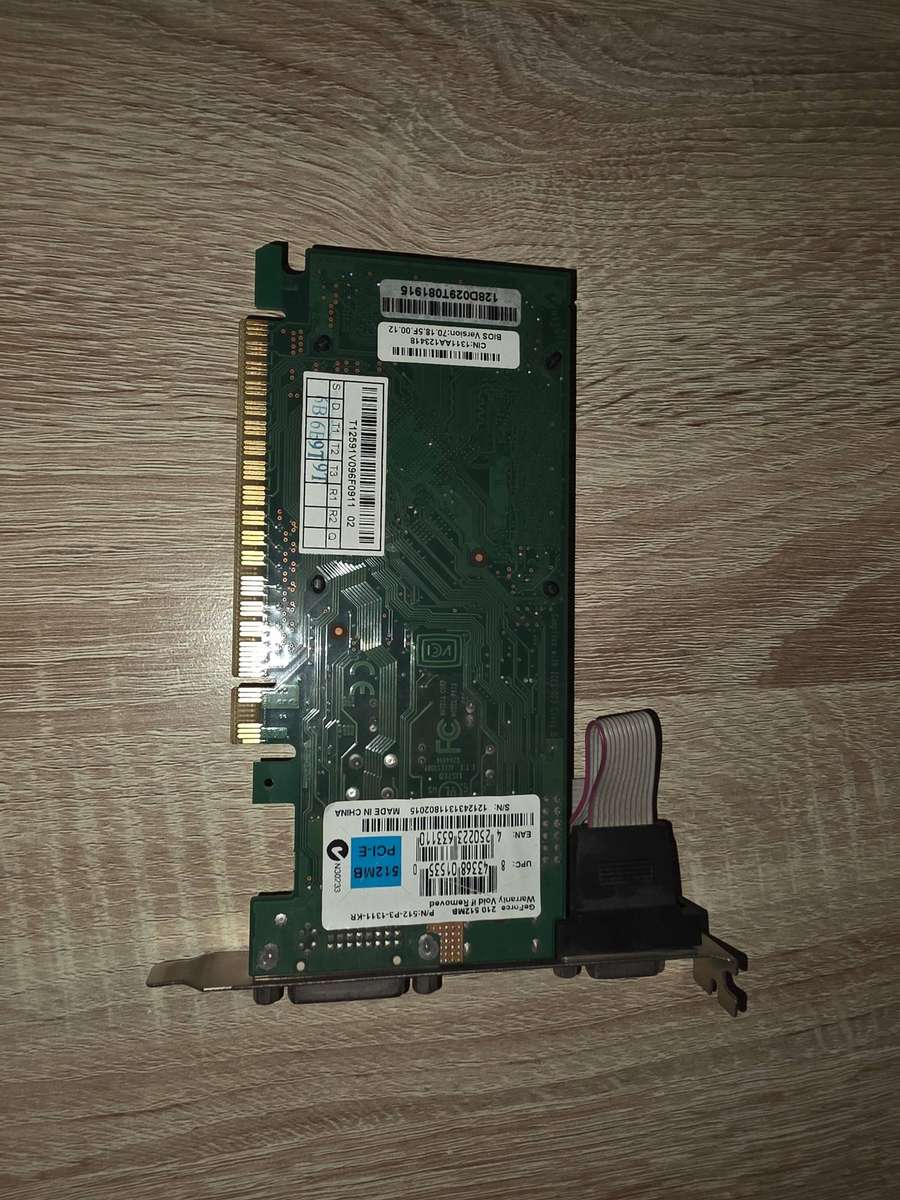NVIDIA GeForce 210 512MB