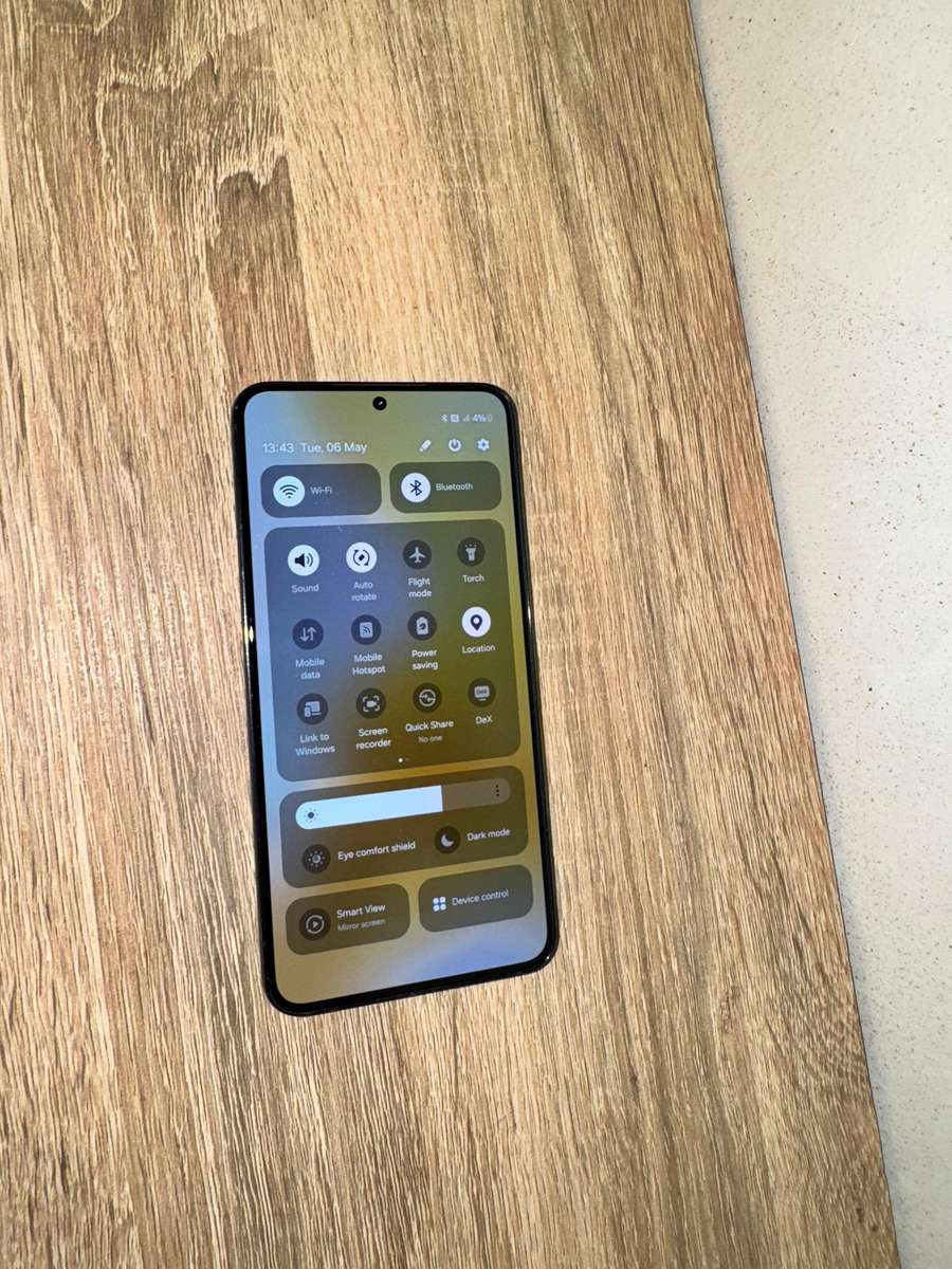 Samsung Galaxy S22 5G 256GB Dual Sim