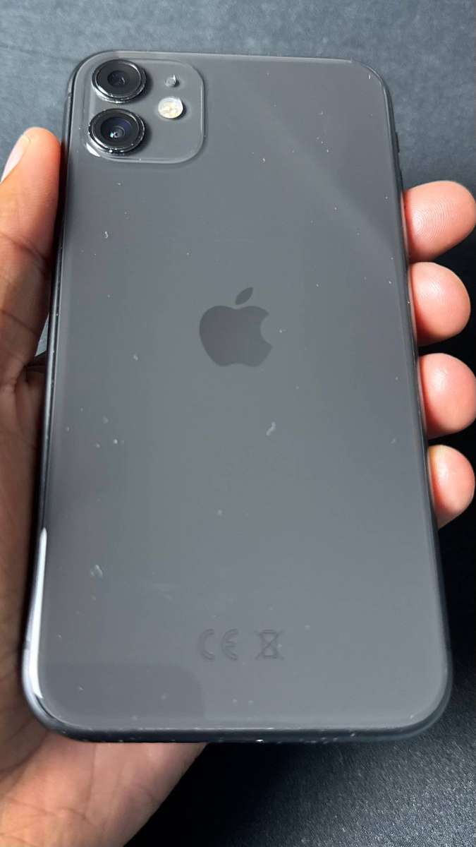 APPLE iPhone 11 64GB  Pre-Owned