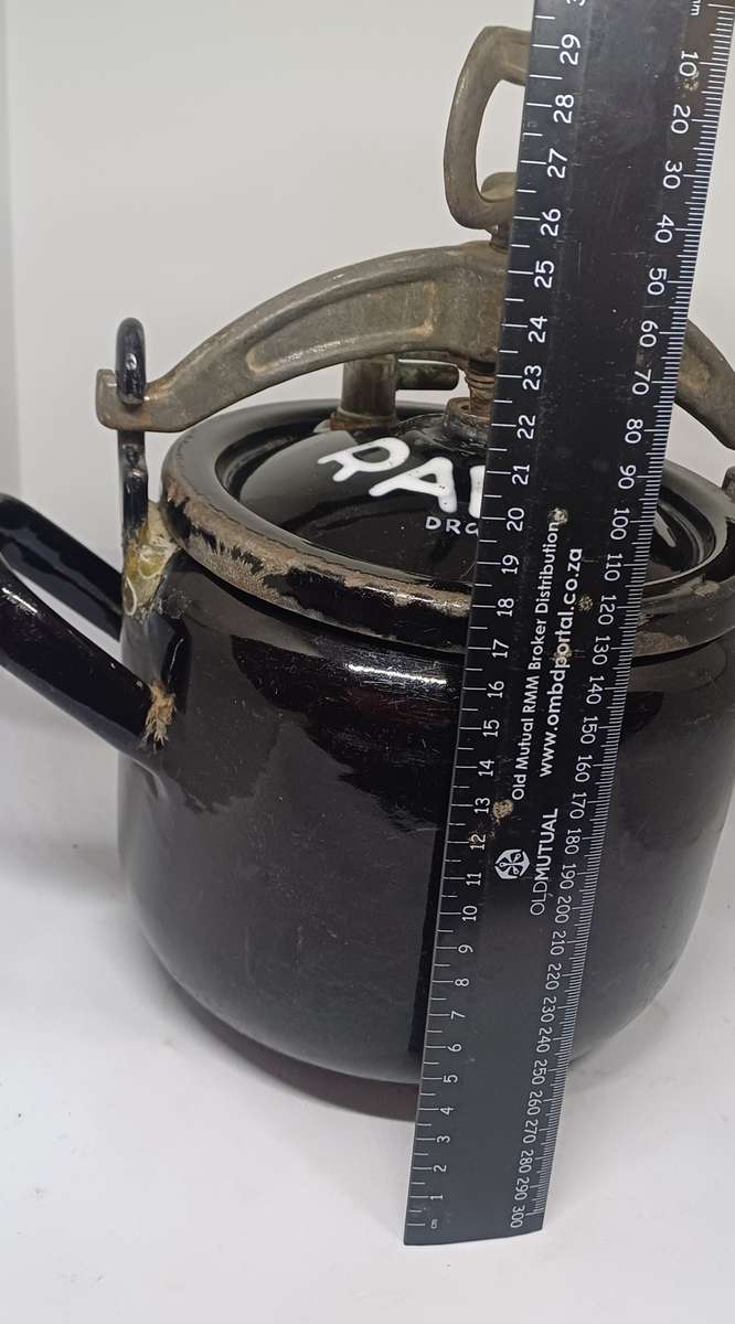 Antique Rapid Dram Collection Cooker