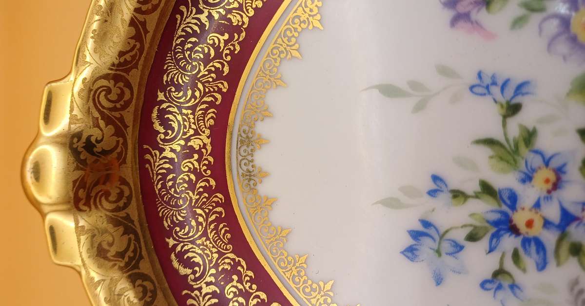 Beautiful Limoges oval plate