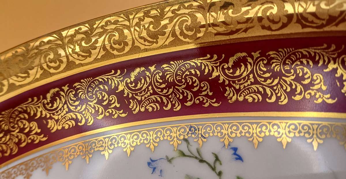 Beautiful Limoges oval plate