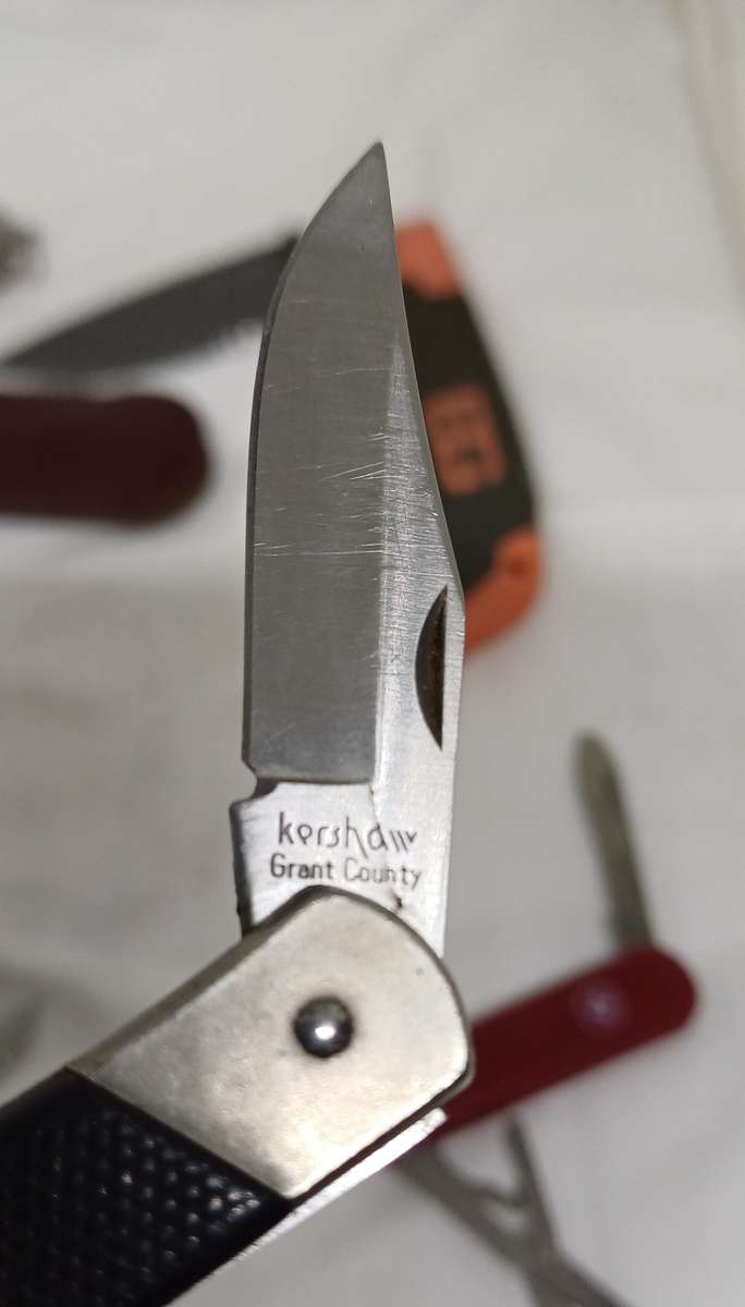 Pocket Knives, Kershaw, Wenger and other