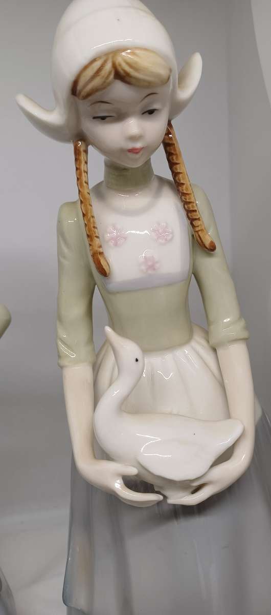 HERITAGE PORCELAIN  FIGURINES