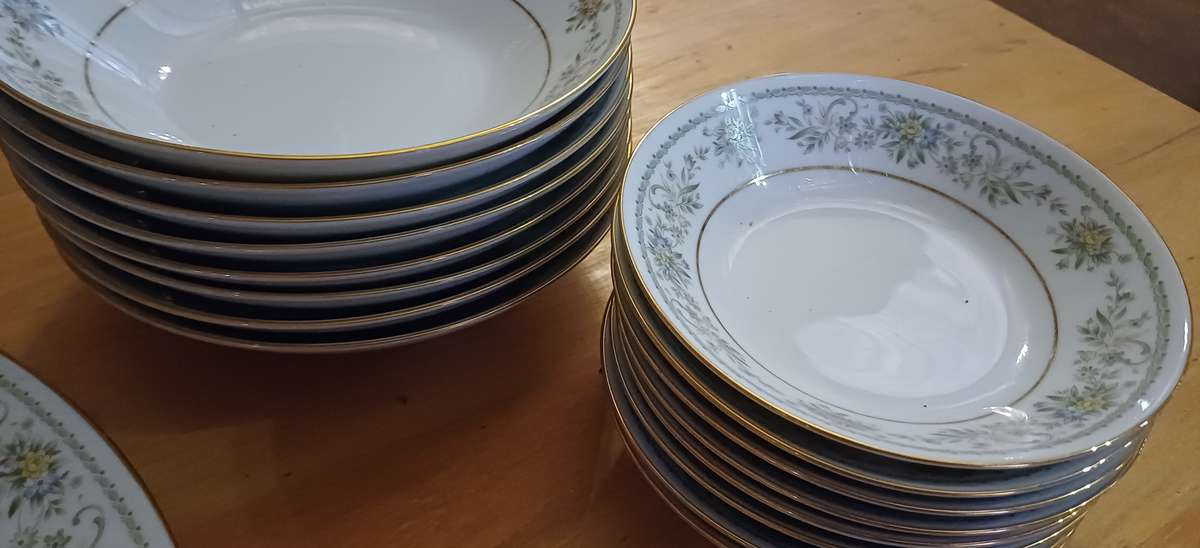 NORITAKE Green Hill