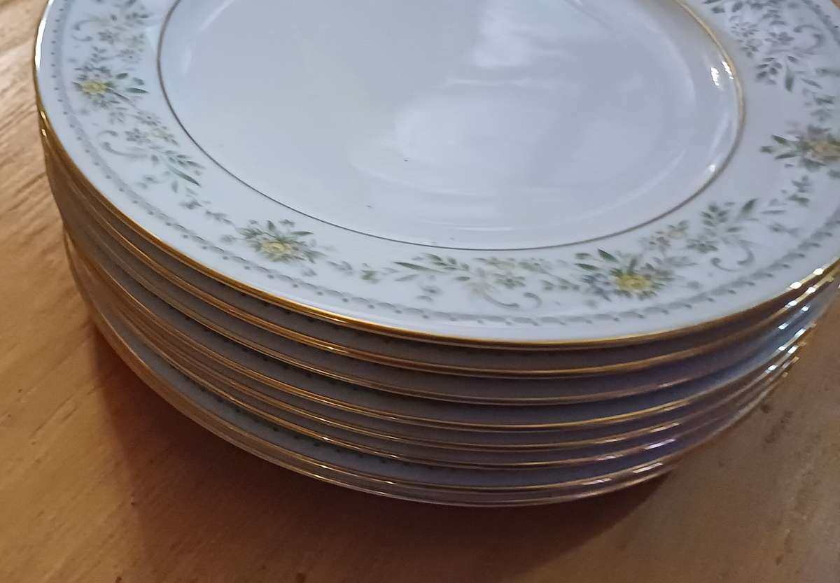 NORITAKE Green Hill