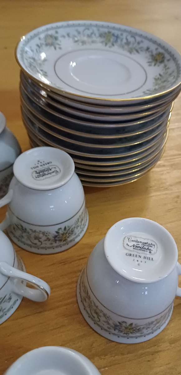 Noritake green hill  cups,coffee cups, teapot,sugar,milkjug
