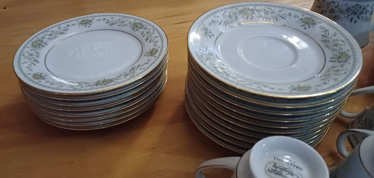 Noritake green hill  cups,coffee cups, teapot,sugar,milkjug