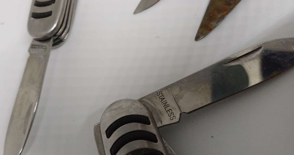 Pocket Knives and okapi