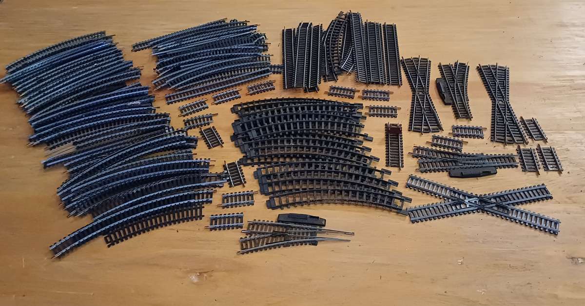 Huge lot Lima Train Tracks