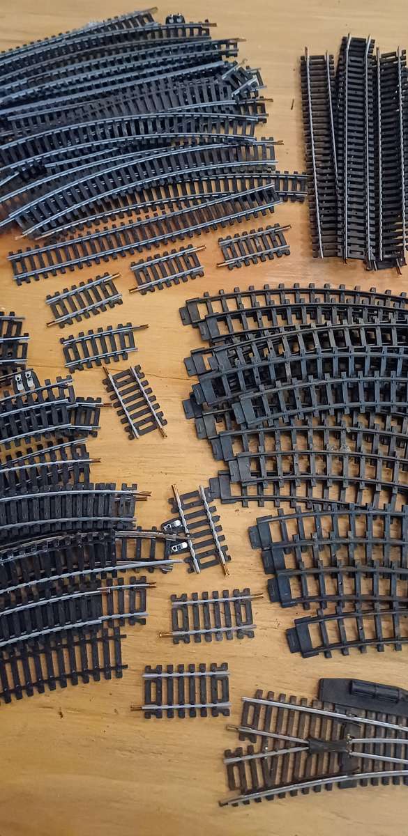 Huge lot Lima Train Tracks