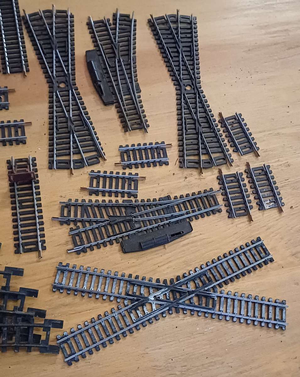 Huge lot Lima Train Tracks