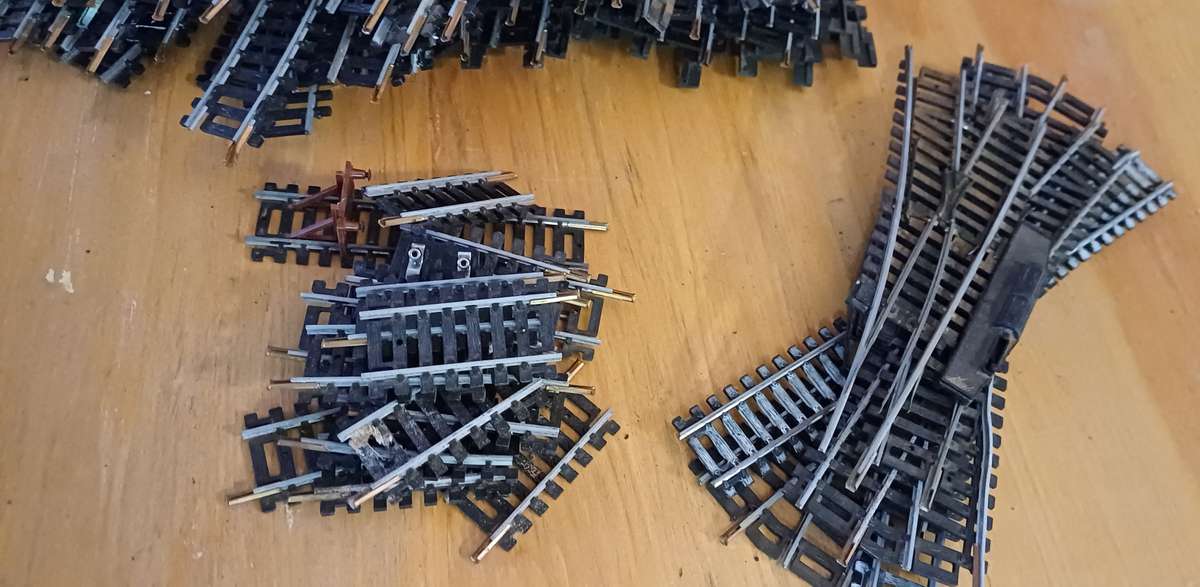 Huge lot Lima Train Tracks