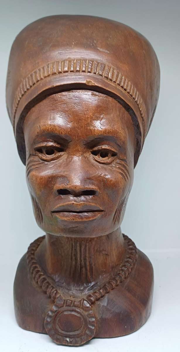 LARGE Hand carved African wooden Sculpture