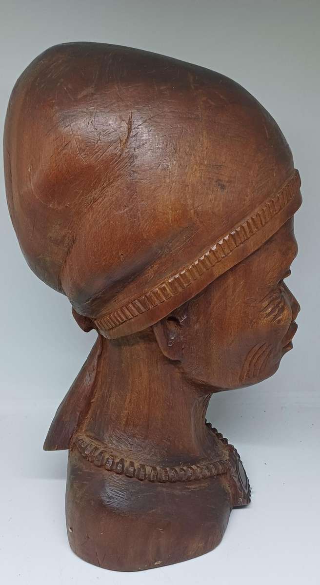 LARGE Hand carved African wooden Sculpture