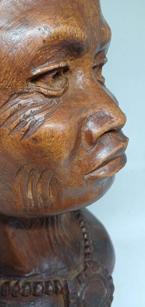 LARGE Hand carved African wooden Sculpture