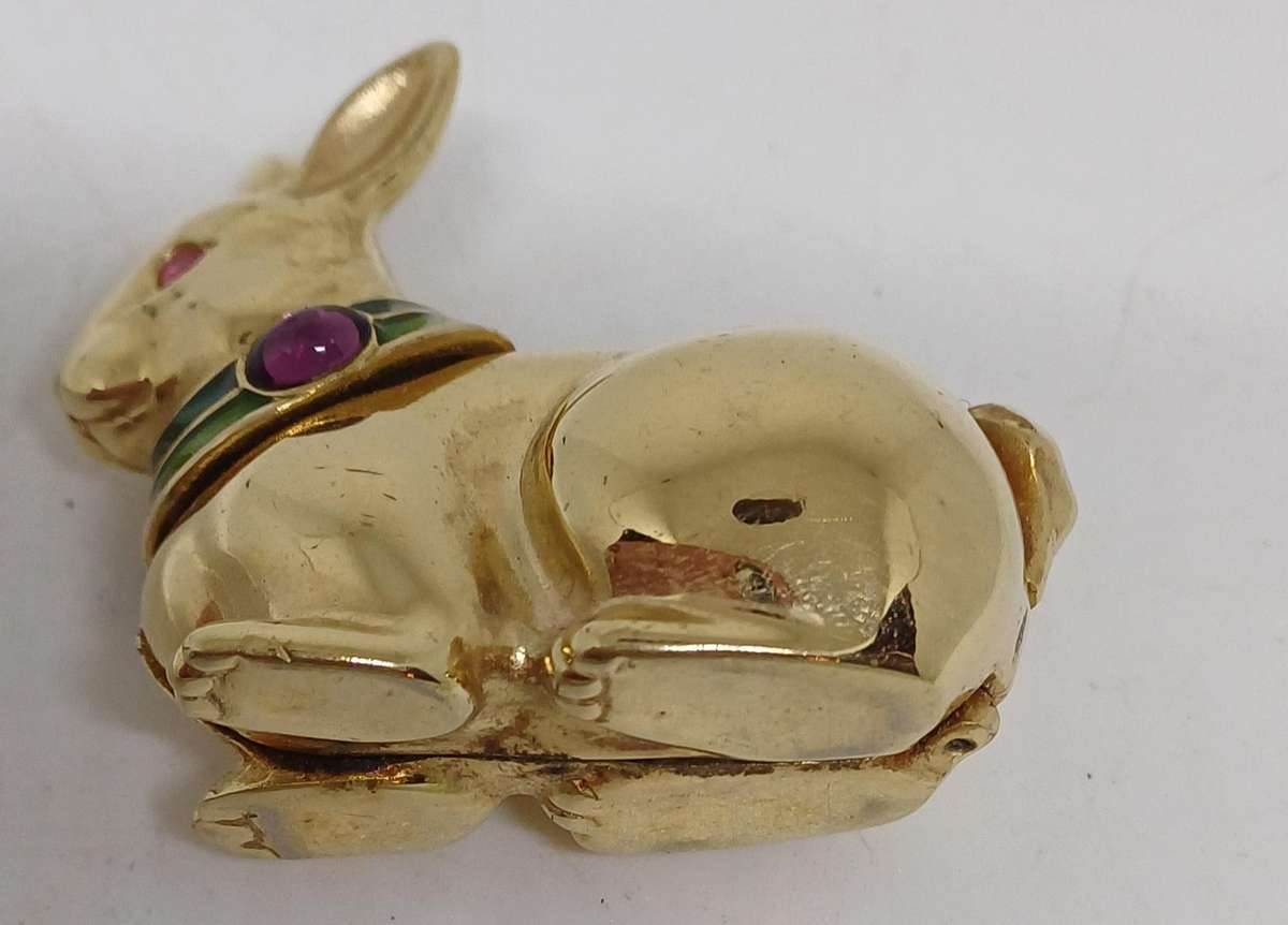 Collectable Solid perfume compact from 1992