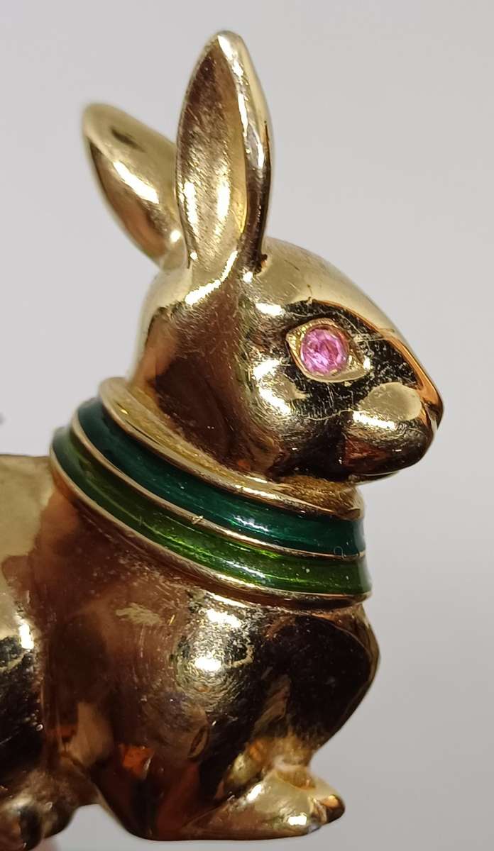 Collectable Solid perfume compact from 1992