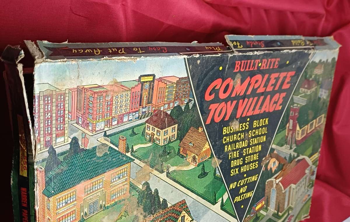 1930's- 1940's  Vintage Built rite cardboard toy village