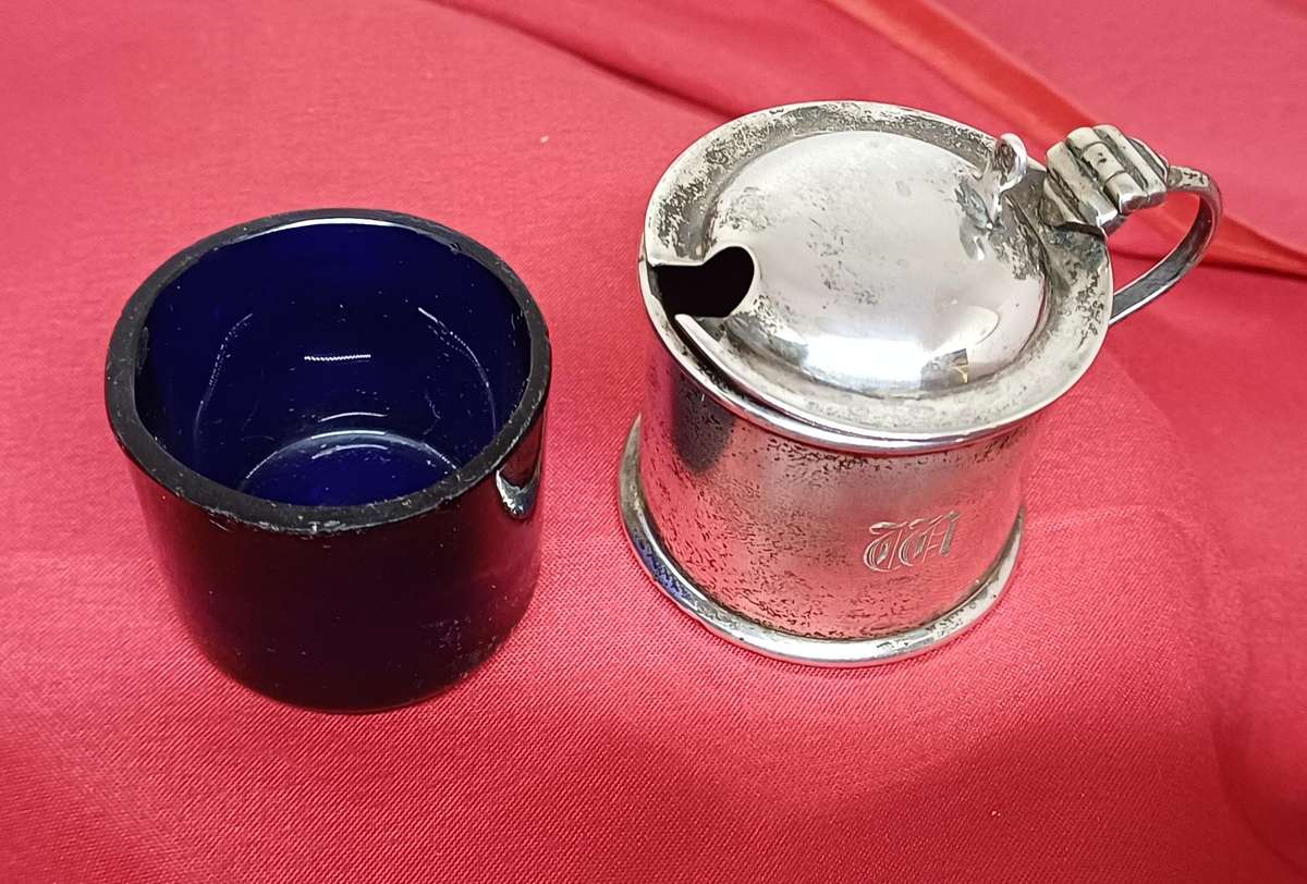 Silver hallmarked mustard pot