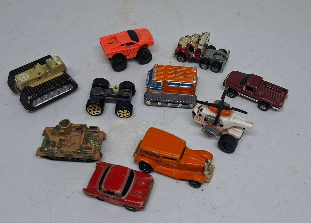 1988 Hot wheels 1/64 Die cast and others small cars