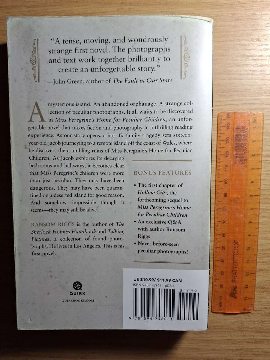 Miss Peregrine's Home for Peculiar Children by Ransom Riggs