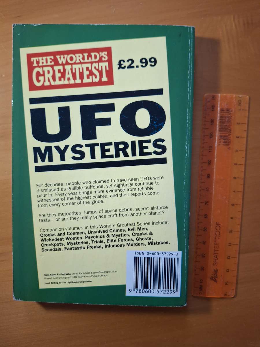 The World's Greatest UFO Mysteries by Nigel Blundell & Roger Boar