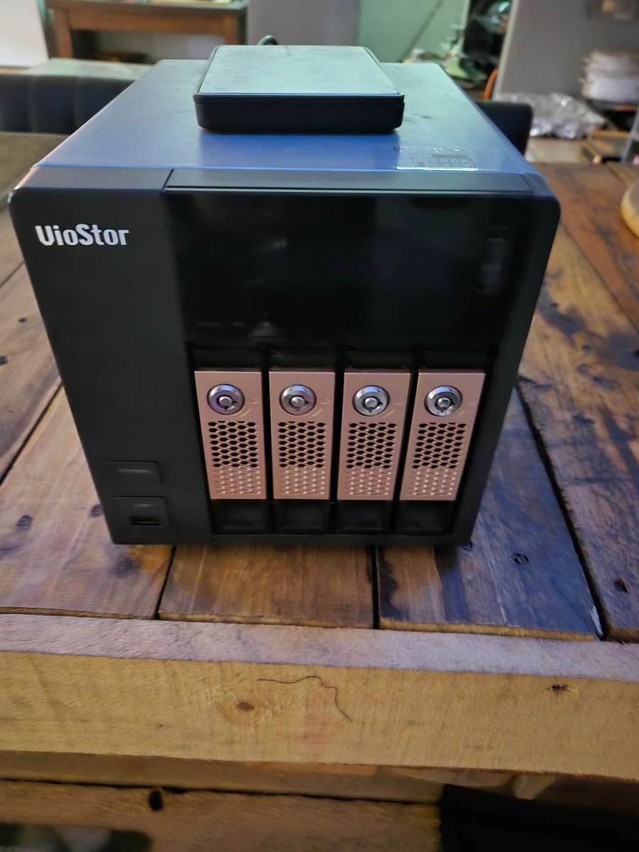 NAS SYSTEM QNAP Viostore VS-4108 Pro+ UPGRADED