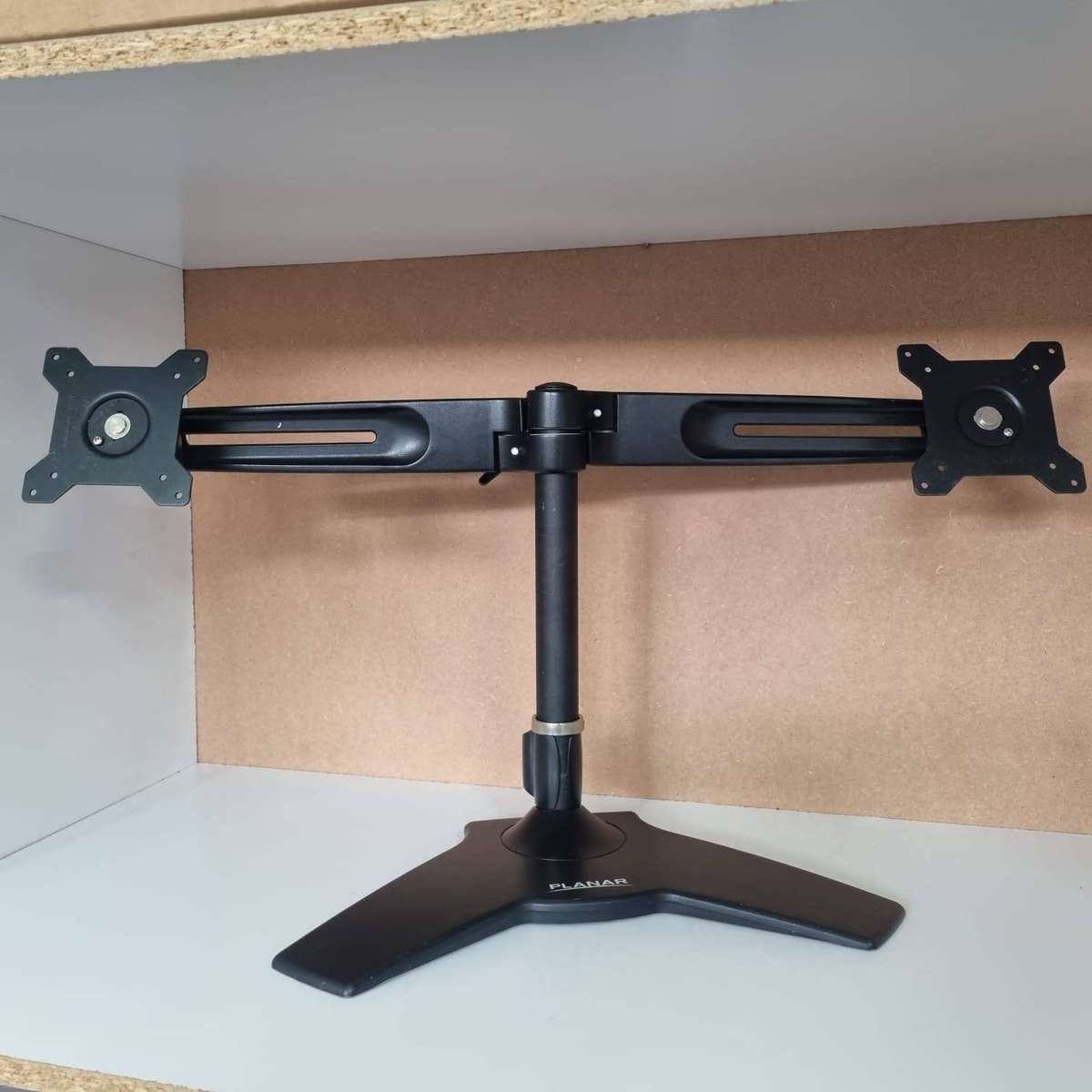 Dual monitor arm stand (Up to 24 ich)