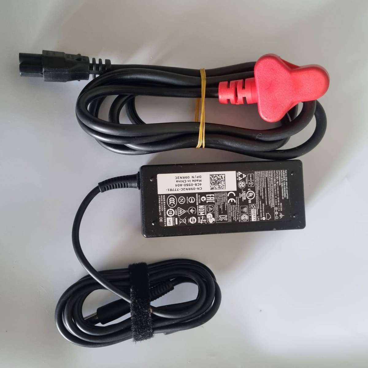 Dell Laptop Charger 65W Big Pin (Original)