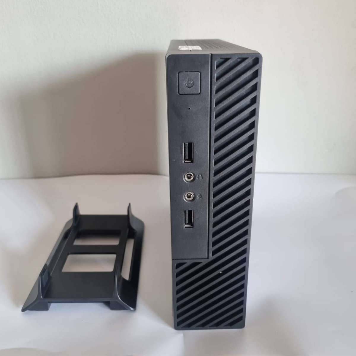 Mecer Xtreme Mini PC Jupiter (Intel Pentium, 128GB SSD & 8GB RAM) Desktop Computer