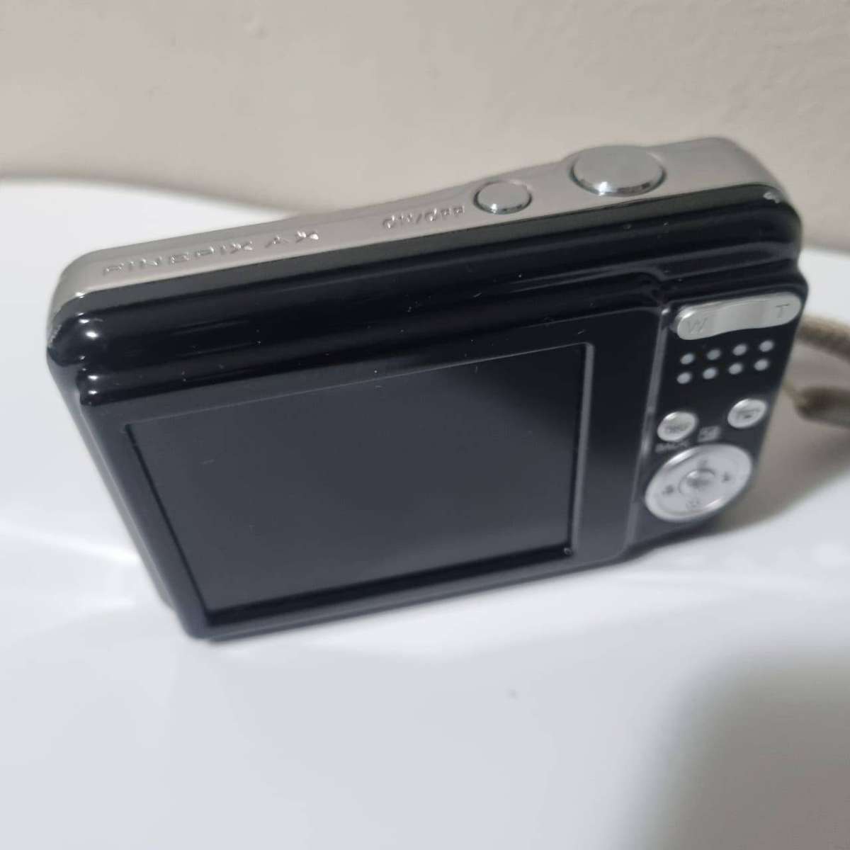 Fujifilm FinePix AX500 14MP Point-and-Shoot Digital Camera