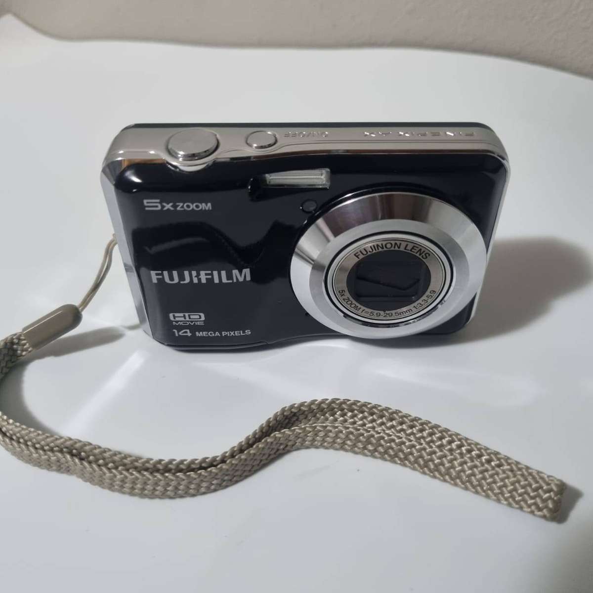 Fujifilm FinePix AX500 14MP Point-and-Shoot Digital Camera