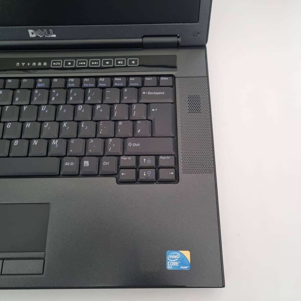 Dell Vostro 1520 Notebook (Core 2 Duo, 4GB & 128GB SSD) 15.4 Inch Laptop