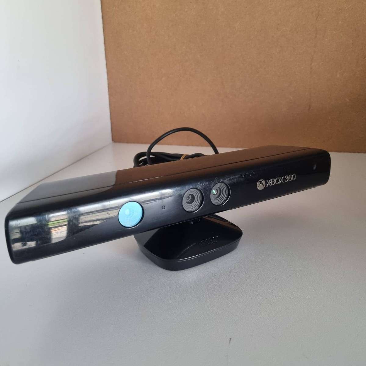 Xbox 360 Kinect Sensor (Plus 2 Games)
