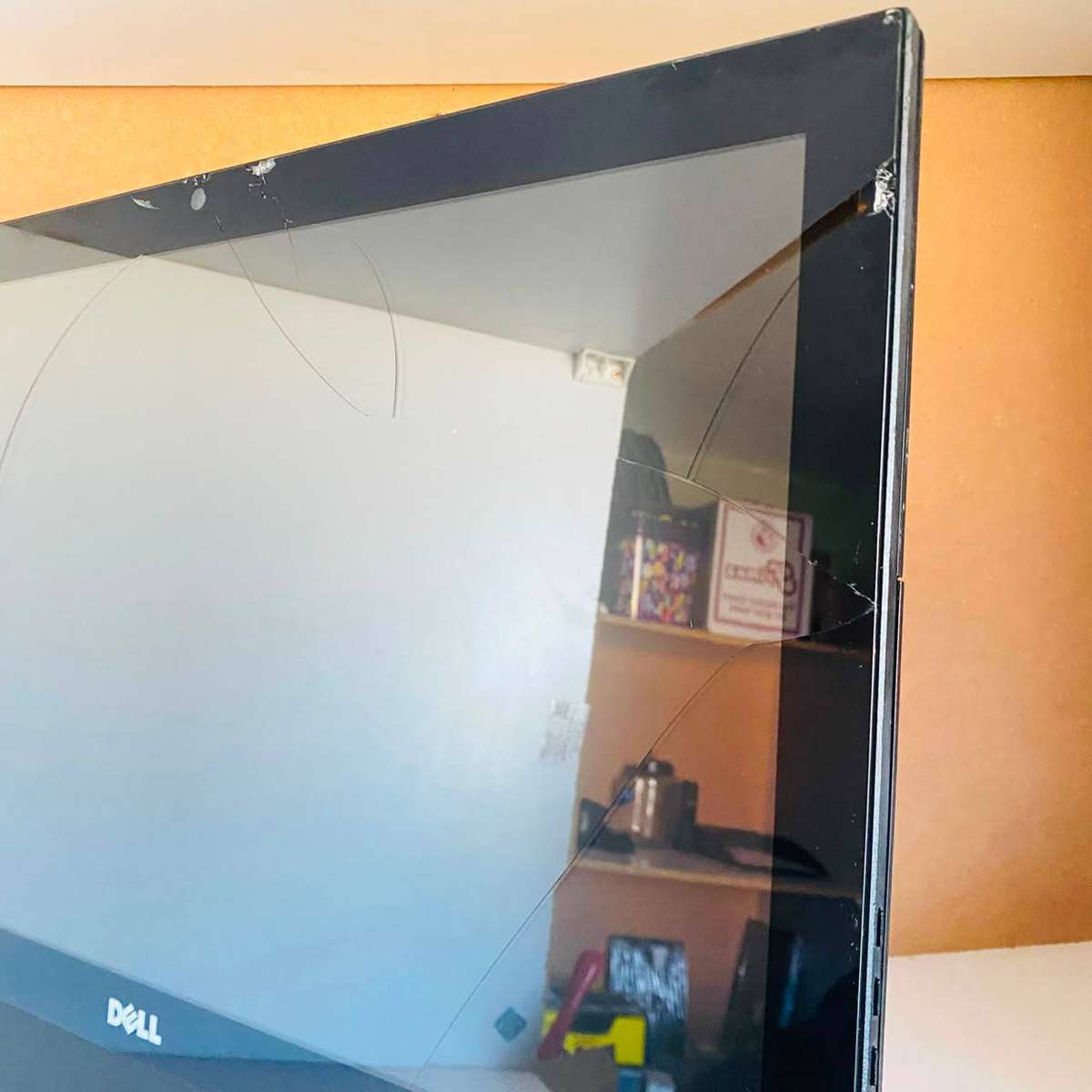 Dell Optiplex 5250 AIO Desktop (Intel i5, 500GB HDD & 6GB RAM) Black