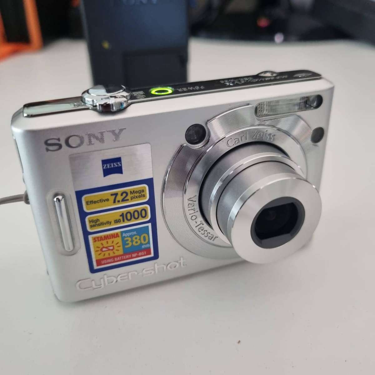 Sony Cyber-shot DSC-W35 Digital Camera - Silver (7.2MP, 3x Optical Zoom) 2.0" LCD
