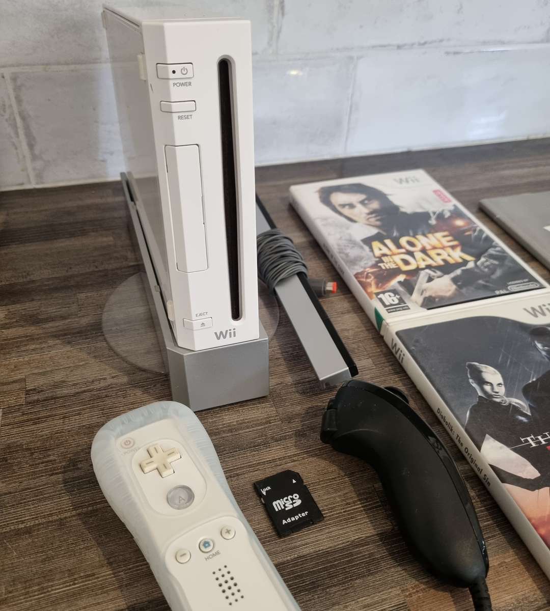 Nintendo Wii Console + Games Bundle