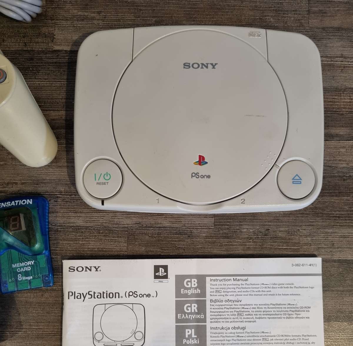PS1 Console + Controller + Memory Card