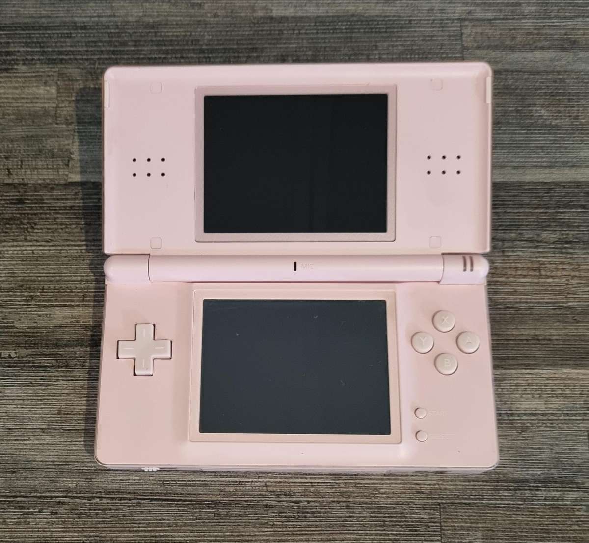 Pink Nintendo DS Lite - Not Reading Games