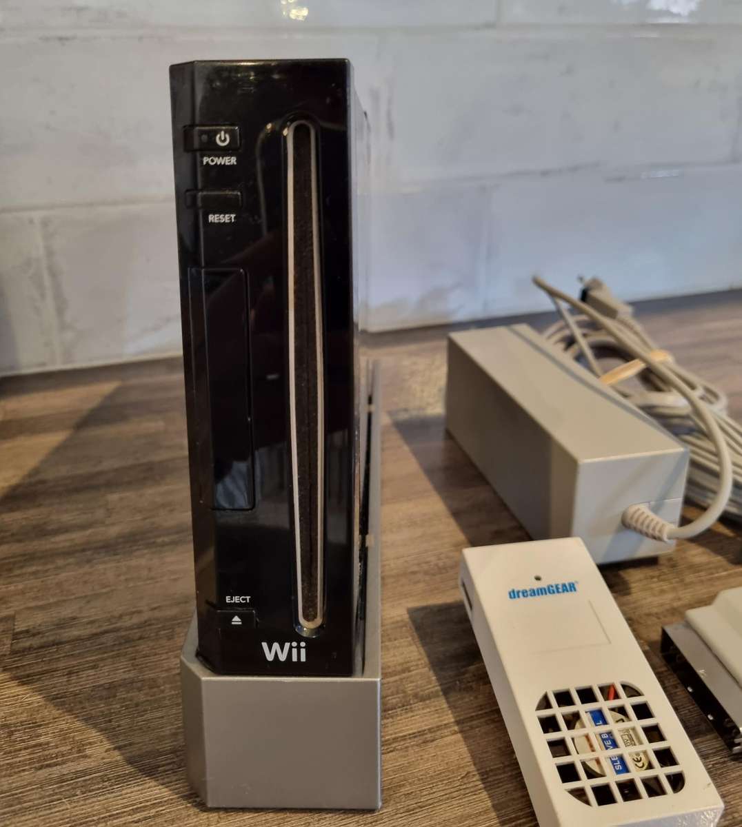 Nintendo Wii Console + Cables