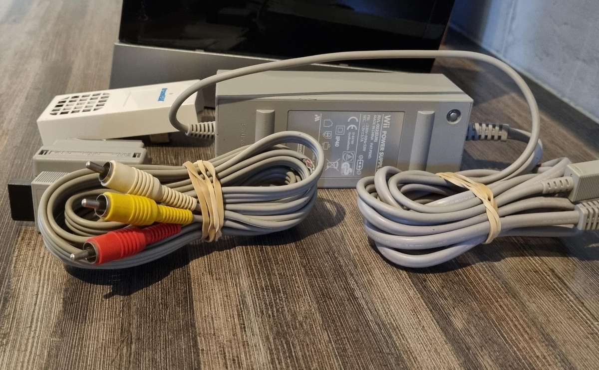 Nintendo Wii Console + Cables