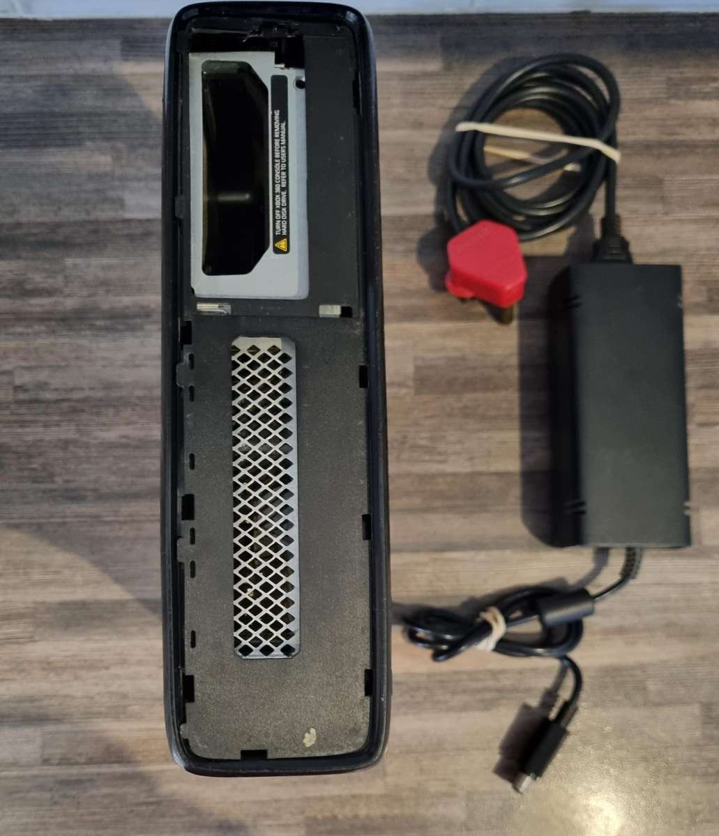 Broken Xbox 360 Console for Parts