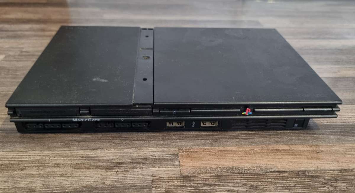 PS2 Console + Cables