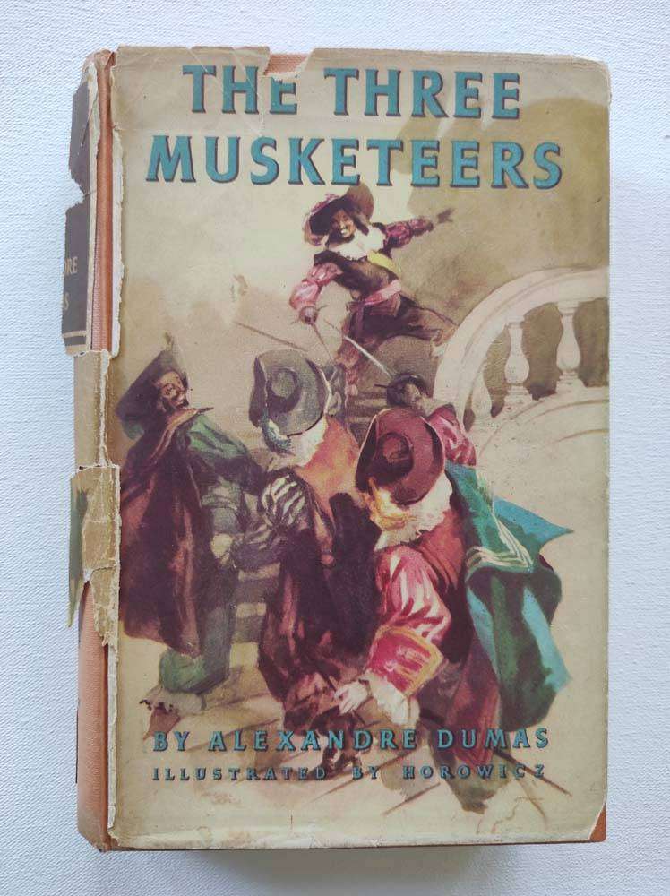 Alexandre Dumas, The Three Musketeers. The 1954 Heirloom Library Edition