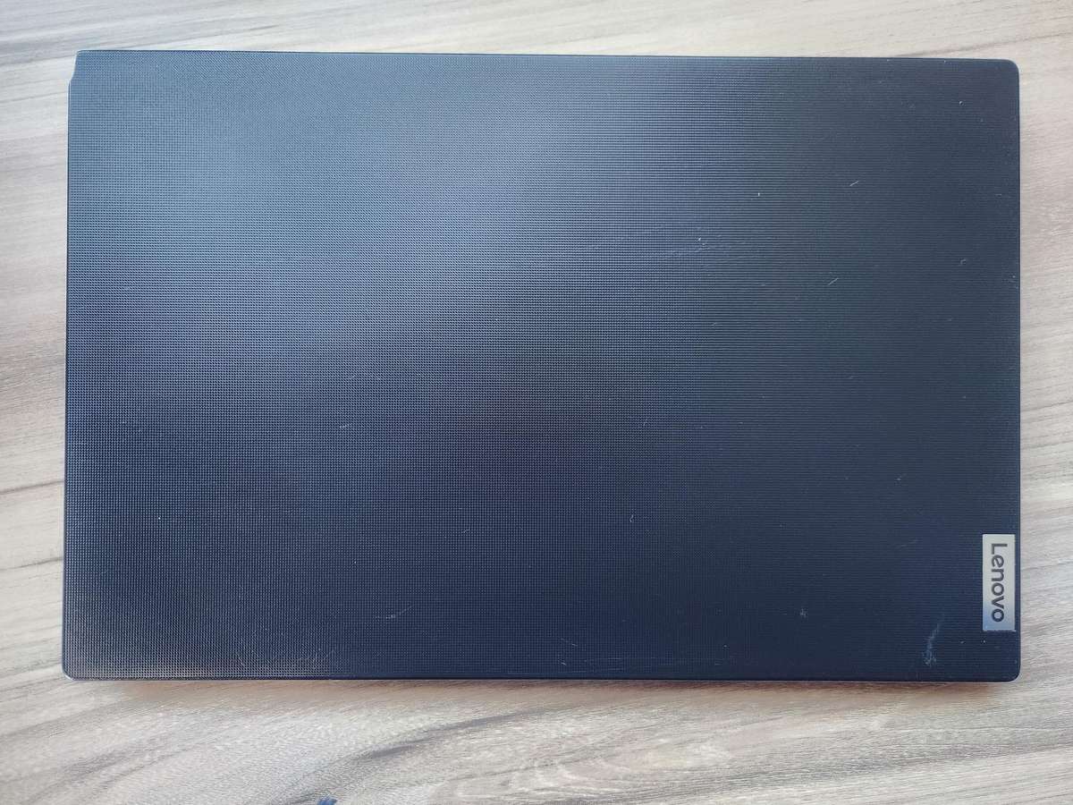 Lenovo V15 G4 AMD Ryzen 3 7320U + Free Laptop Bag