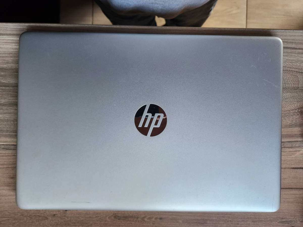Hp laptop 15s-fq5xxx Intel Core i5 12th Gen + Free Laptop Bag