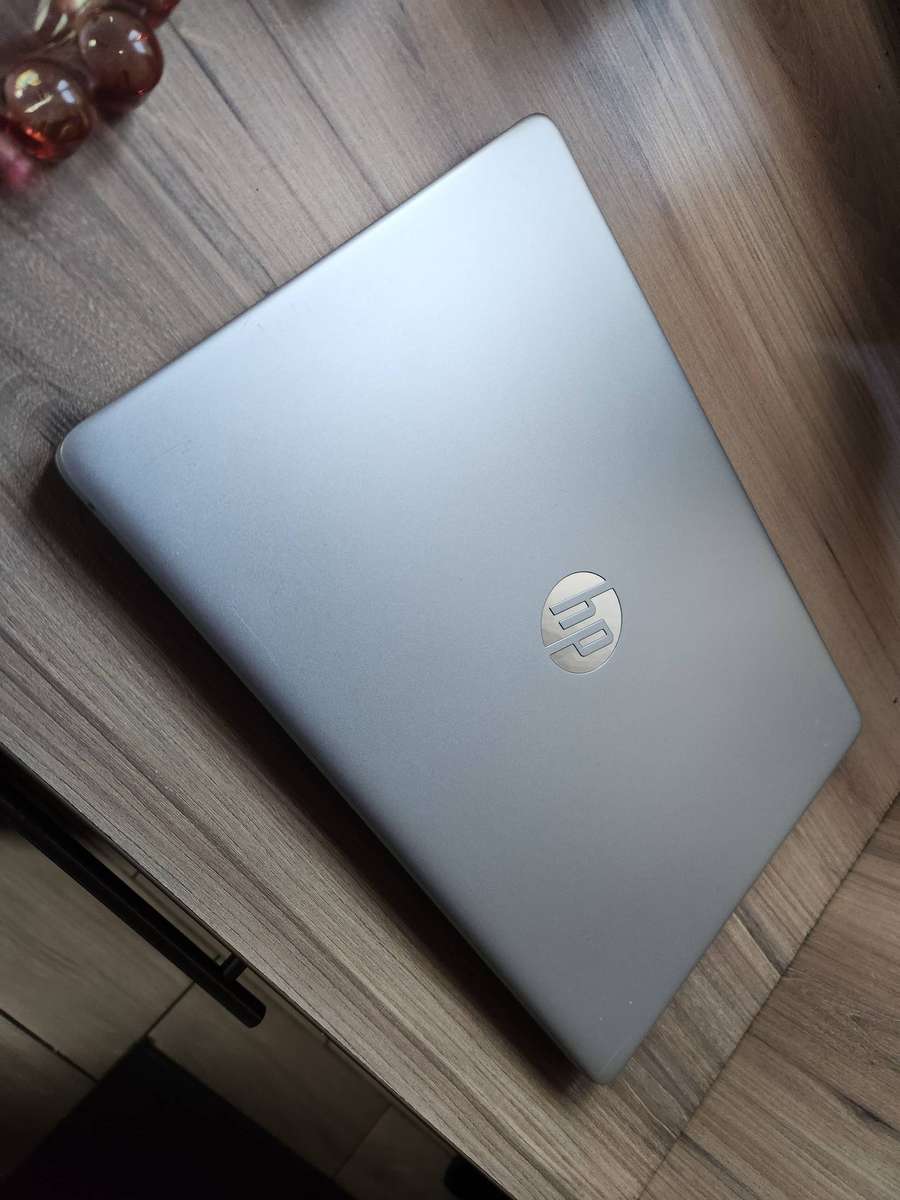 Hp laptop 15s-fq5xxx Intel Core i5 12th Gen + Free Laptop Bag