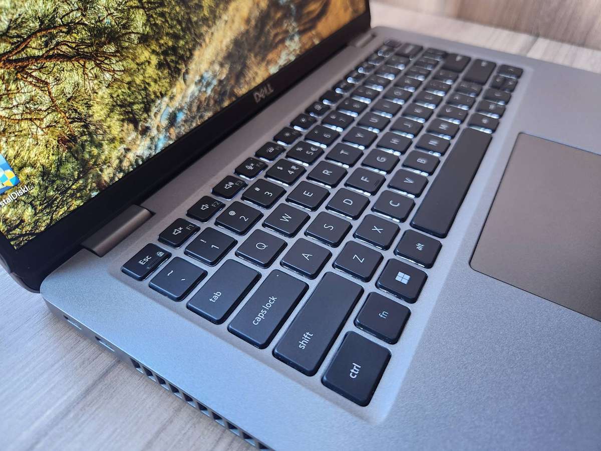 Dell Latitude 5430 Intel i5 12th Gen + Free Laptop Bag